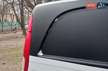 Грузовой фургон Mercedes-Benz Vito 2012 в 