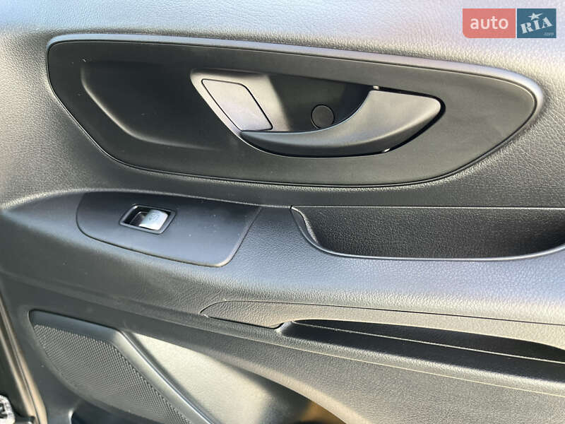 Минивэн Mercedes-Benz Vito 2018 в Буче фото 51 Минивэн Mercedes-Benz Vito 2018 в Буче