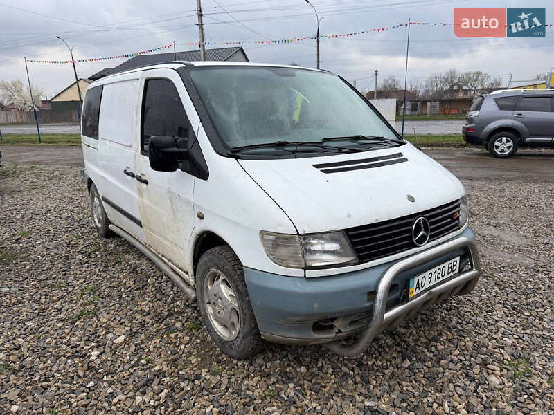 Мінівен Mercedes-Benz Vito 2001 в 
