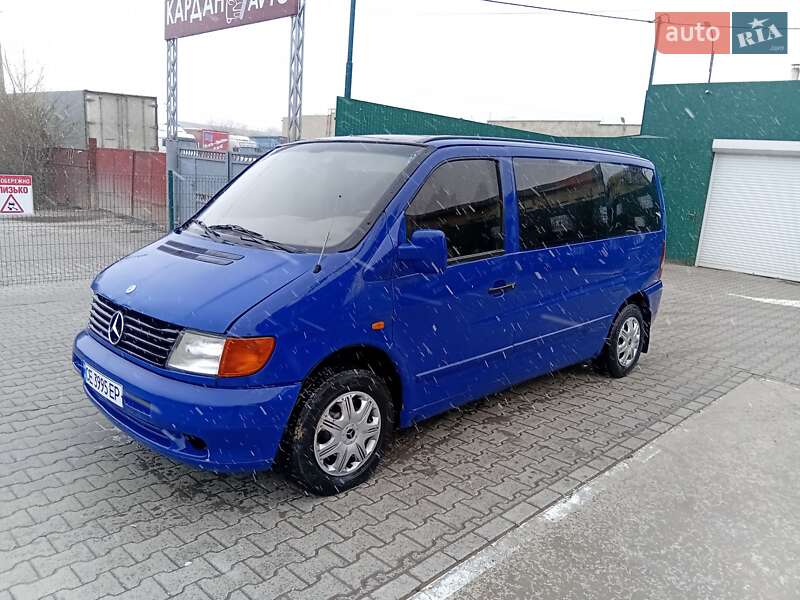 Другие грузовики Mercedes-Benz Vito 2001 в 