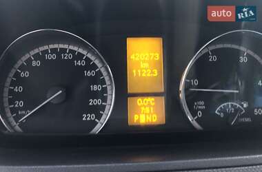 Вантажний фургон Mercedes-Benz Vito 2011 в 