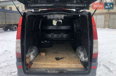 Вантажний фургон Mercedes-Benz Vito 2011 в 