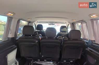 Минивэн Mercedes-Benz Vito 2019 в 