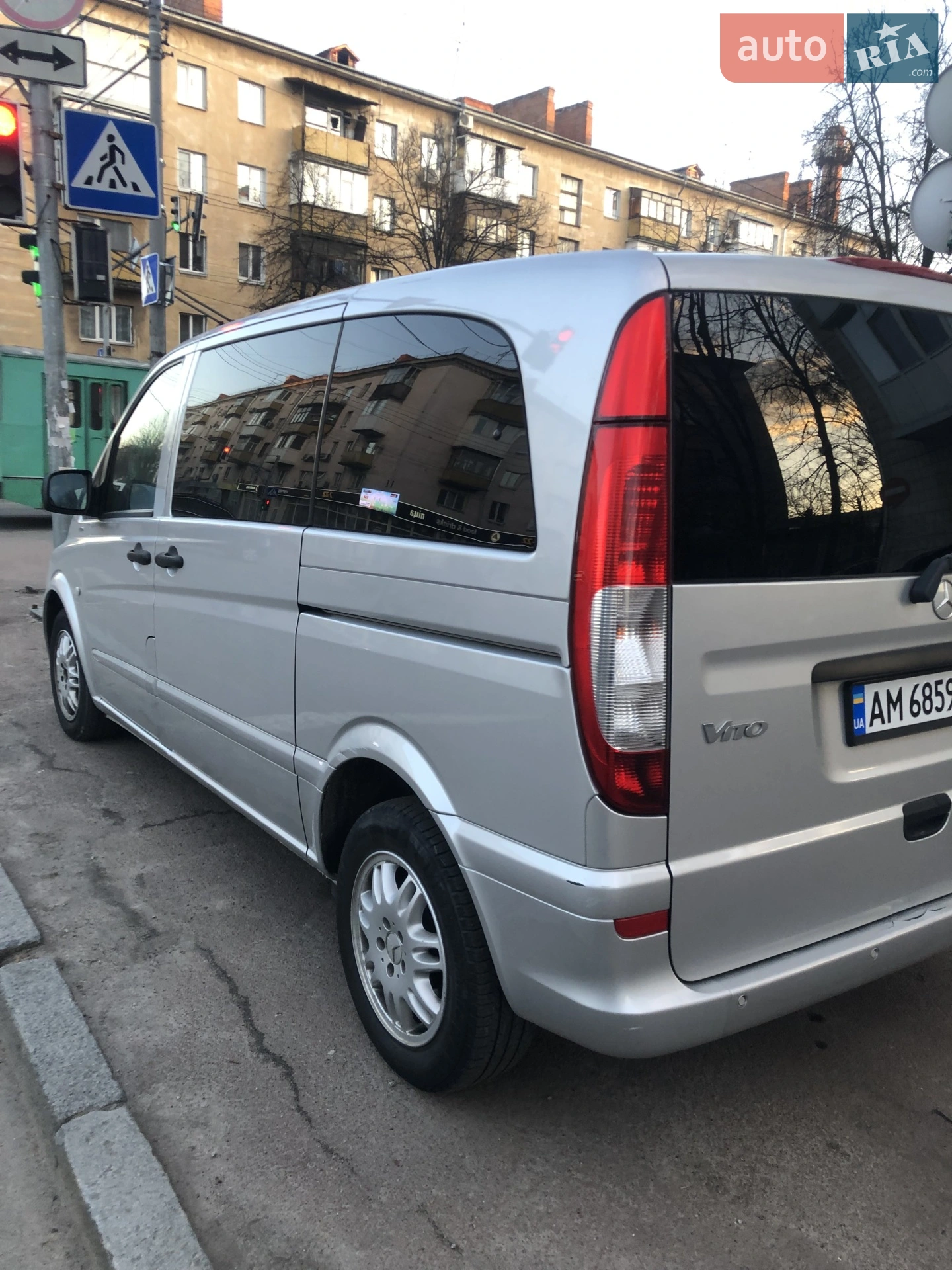 2011 Mercedes-Benz Vito - мініатюра 2