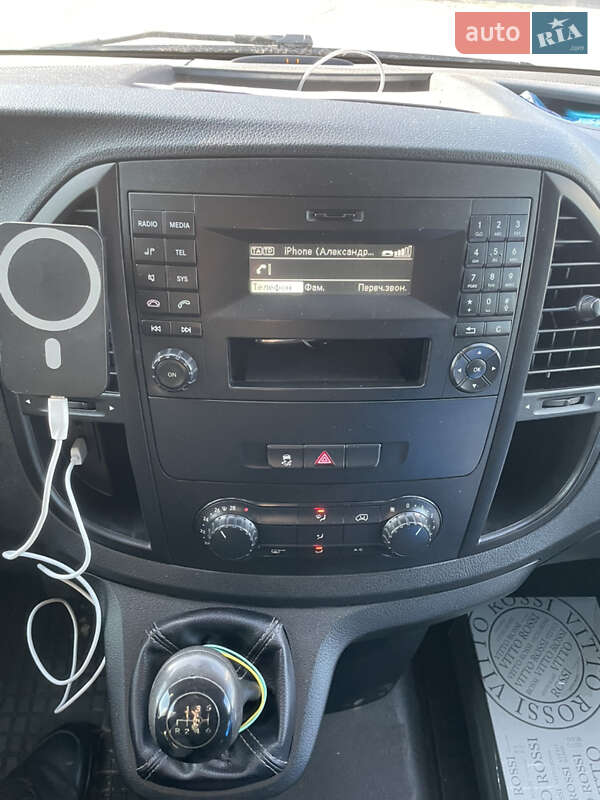 Минивэн Mercedes-Benz Vito 2015 в Киеве