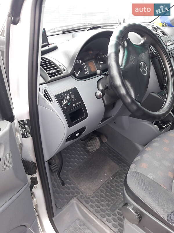 Минивэн Mercedes-Benz Vito 2007 в Буске