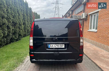Вантажопасажирський фургон Mercedes-Benz Vito 2005 в 