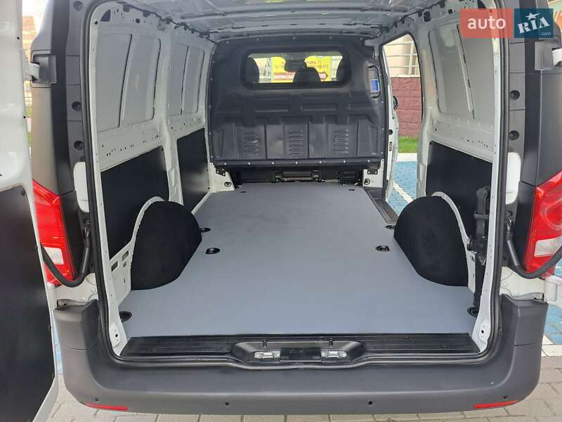 Грузовой фургон Mercedes-Benz Vito 2020 в Черновцах