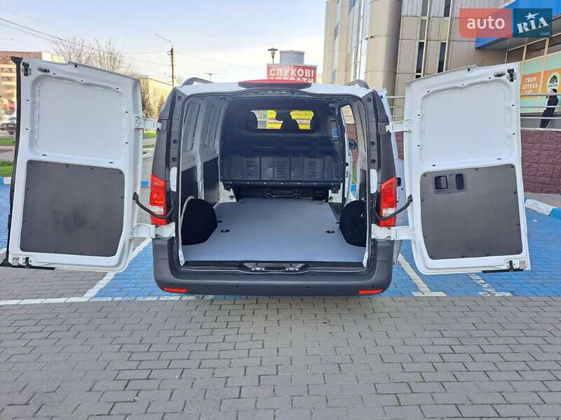 Грузовой фургон Mercedes-Benz Vito 2020 в Черновцах