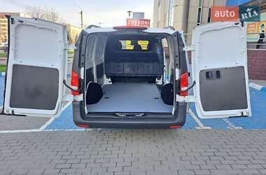 Грузовой фургон Mercedes-Benz Vito 2020 в 