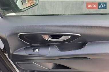 Грузовой фургон Mercedes-Benz Vito 2020 в 