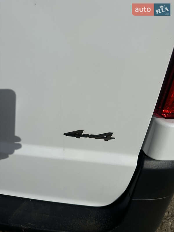 Вантажний фургон Mercedes-Benz Vito 2020 в Тячеві