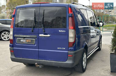 Вантажний фургон Mercedes-Benz Vito 2004 в 