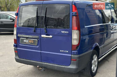 Вантажний фургон Mercedes-Benz Vito 2004 в 