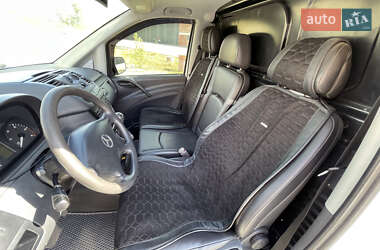 Вантажний фургон Mercedes-Benz Vito 2011 в 