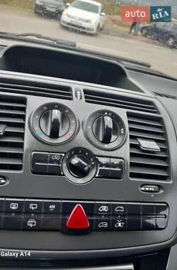 Мінівен Mercedes-Benz Vito 2010 в 