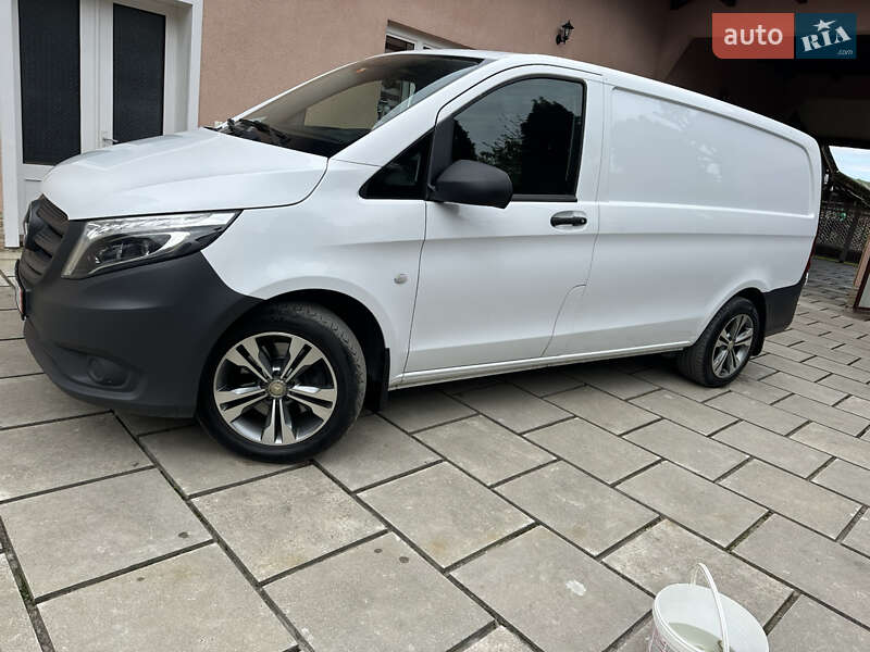 Вантажний фургон Mercedes-Benz Vito 2020 в Тячеві