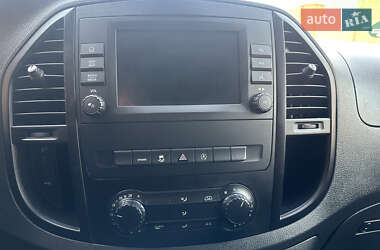 Грузовой фургон Mercedes-Benz Vito 2020 в 