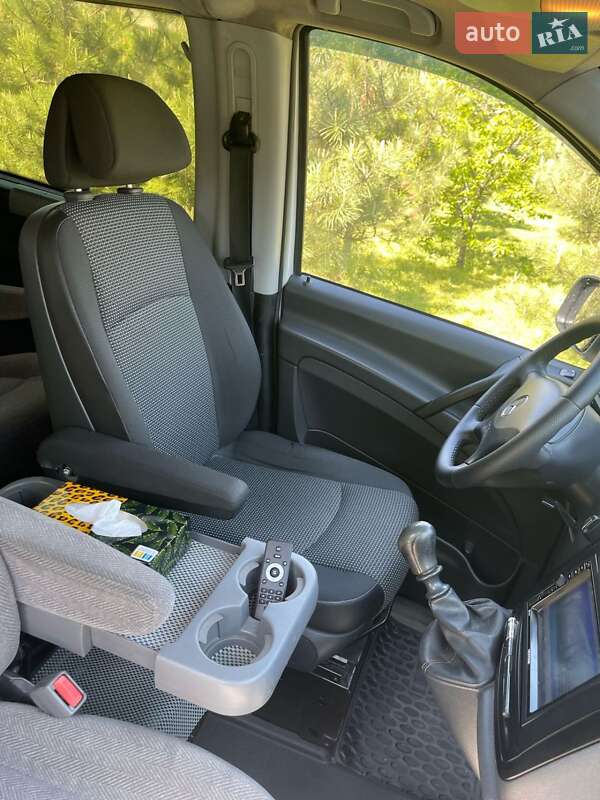 Мінівен Mercedes-Benz Vito 2011 в Дніпрі фото 37 Мінівен Mercedes-Benz Vito 2011 в Дніпрі