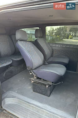 Минивэн Mercedes-Benz Vito 2005 в 