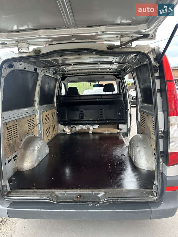 Грузовой фургон Mercedes-Benz Vito 2011 в Киеве