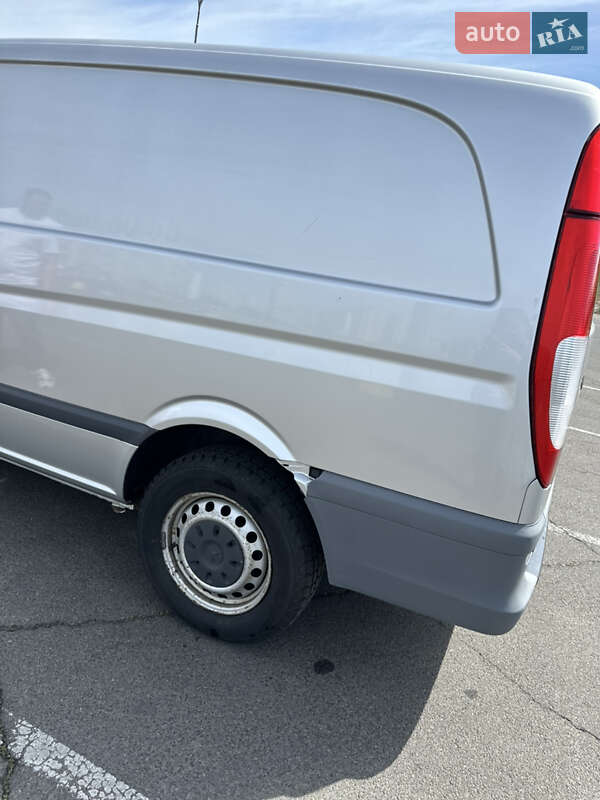 Грузовой фургон Mercedes-Benz Vito 2011 в Киеве