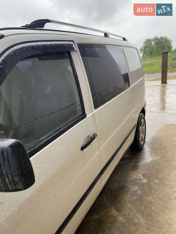 Грузовой фургон Mercedes-Benz Vito 2001 в Черновцах