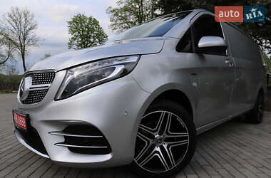 Мінівен Mercedes-Benz Vito 2022 в 