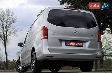 Мінівен Mercedes-Benz Vito 2022 в 