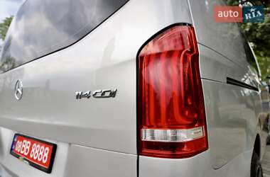 Мінівен Mercedes-Benz Vito 2022 в 