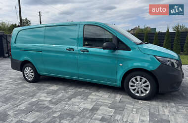 Грузовой фургон Mercedes-Benz Vito 2020 в 