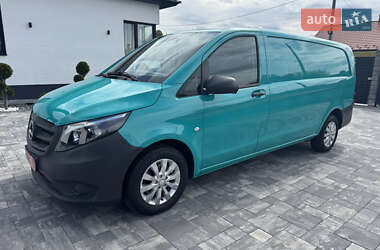 Грузовой фургон Mercedes-Benz Vito 2020 в 