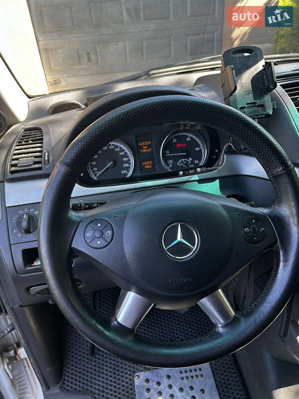 Минивэн Mercedes-Benz Vito 2011 в Тячеве