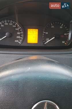 Вантажний фургон Mercedes-Benz Vito 2012 в 