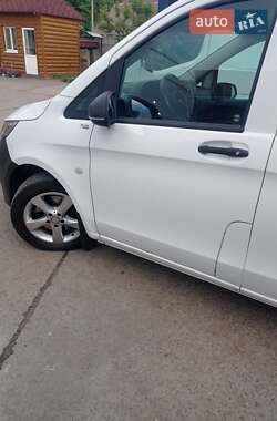 Мінівен Mercedes-Benz Vito 2016 в 