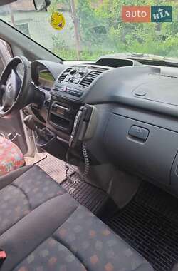 Вантажний фургон Mercedes-Benz Vito 2003 в 