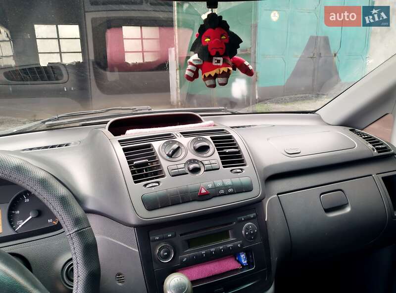 Грузовой фургон Mercedes-Benz Vito 2011 в Кременчуге