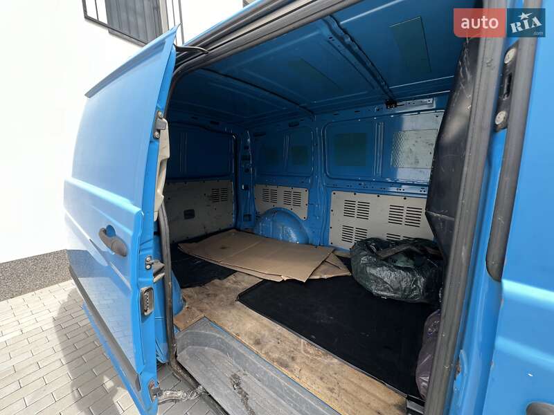 Вантажний фургон Mercedes-Benz Vito 2009 в Хмельницькому