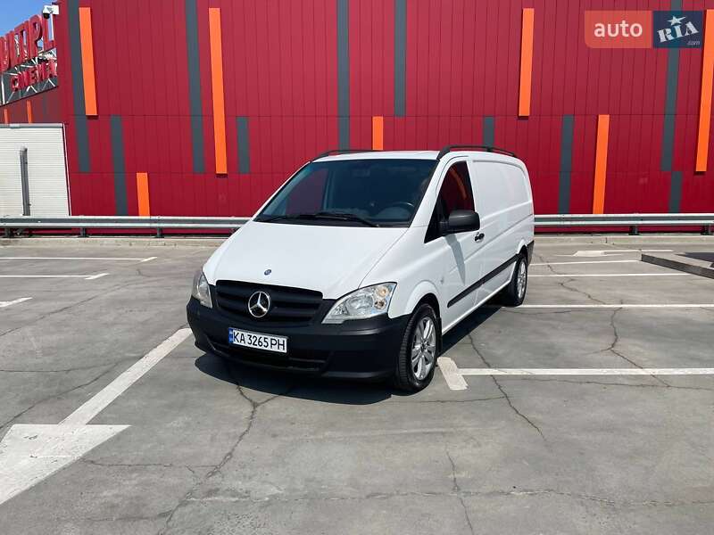 Вантажний фургон Mercedes-Benz Vito 2011 в 