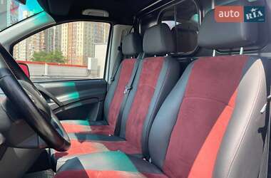 Вантажний фургон Mercedes-Benz Vito 2011 в 