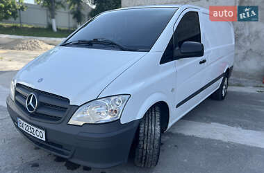 Вантажний фургон Mercedes-Benz Vito 2011 в Хмельницькому