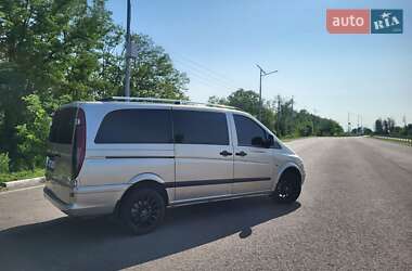 Вантажопасажирський фургон Mercedes-Benz Vito 2005 в 