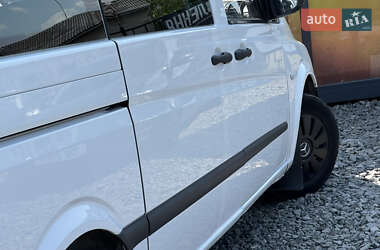 Мікроавтобус Mercedes-Benz Vito 2009 в 