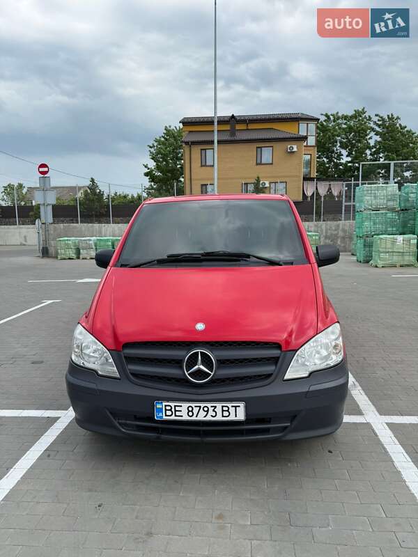Вантажний фургон Mercedes-Benz Vito 2013 в Первомайську