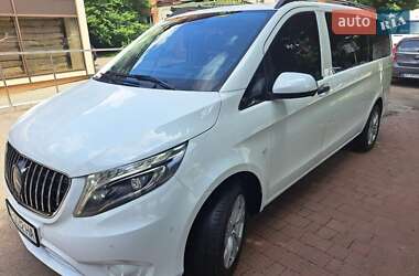 Минивэн Mercedes-Benz Vito 2020 в 