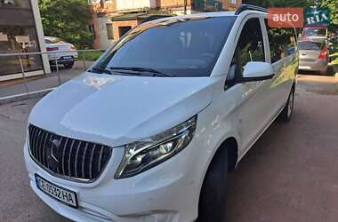 Минивэн Mercedes-Benz Vito 2020 в 