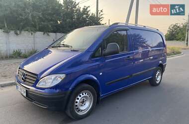 Грузовой фургон Mercedes-Benz Vito 2004 в Николаеве