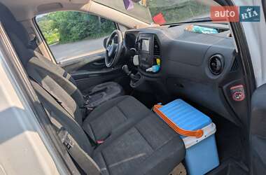 Грузовой фургон Mercedes-Benz Vito 2015 в 