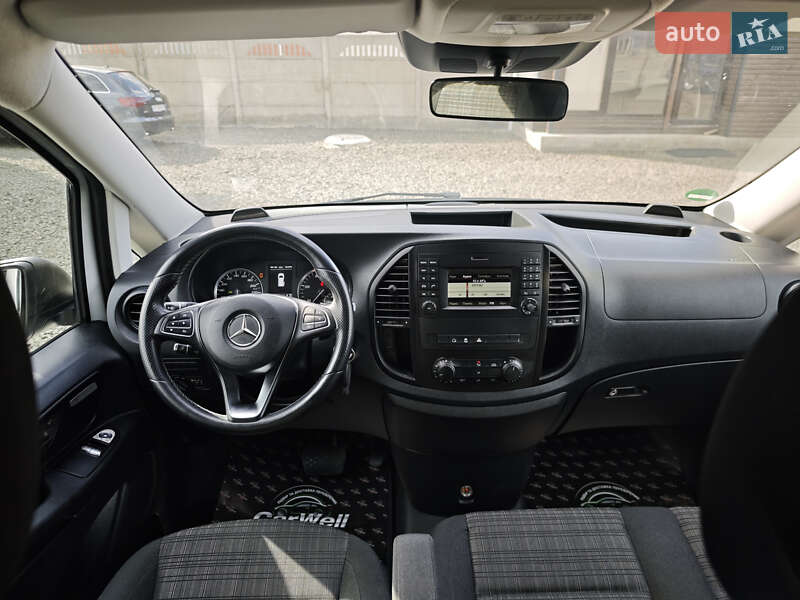 Вантажний фургон Mercedes-Benz Vito 2017 в Луцьку
