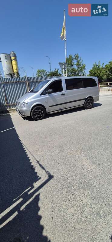 Минивэн Mercedes-Benz Vito 2004 в Вышкове
